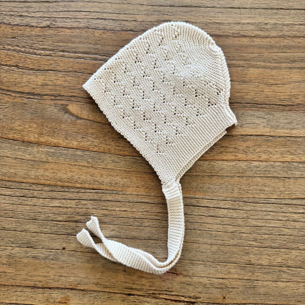 Quincy Mae Knit Pointelle Baby Bonnet - Size 3-6 months - Picture 2 of 7